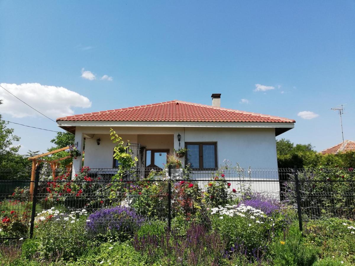 Hotel House Albena Durankulak Esterno foto